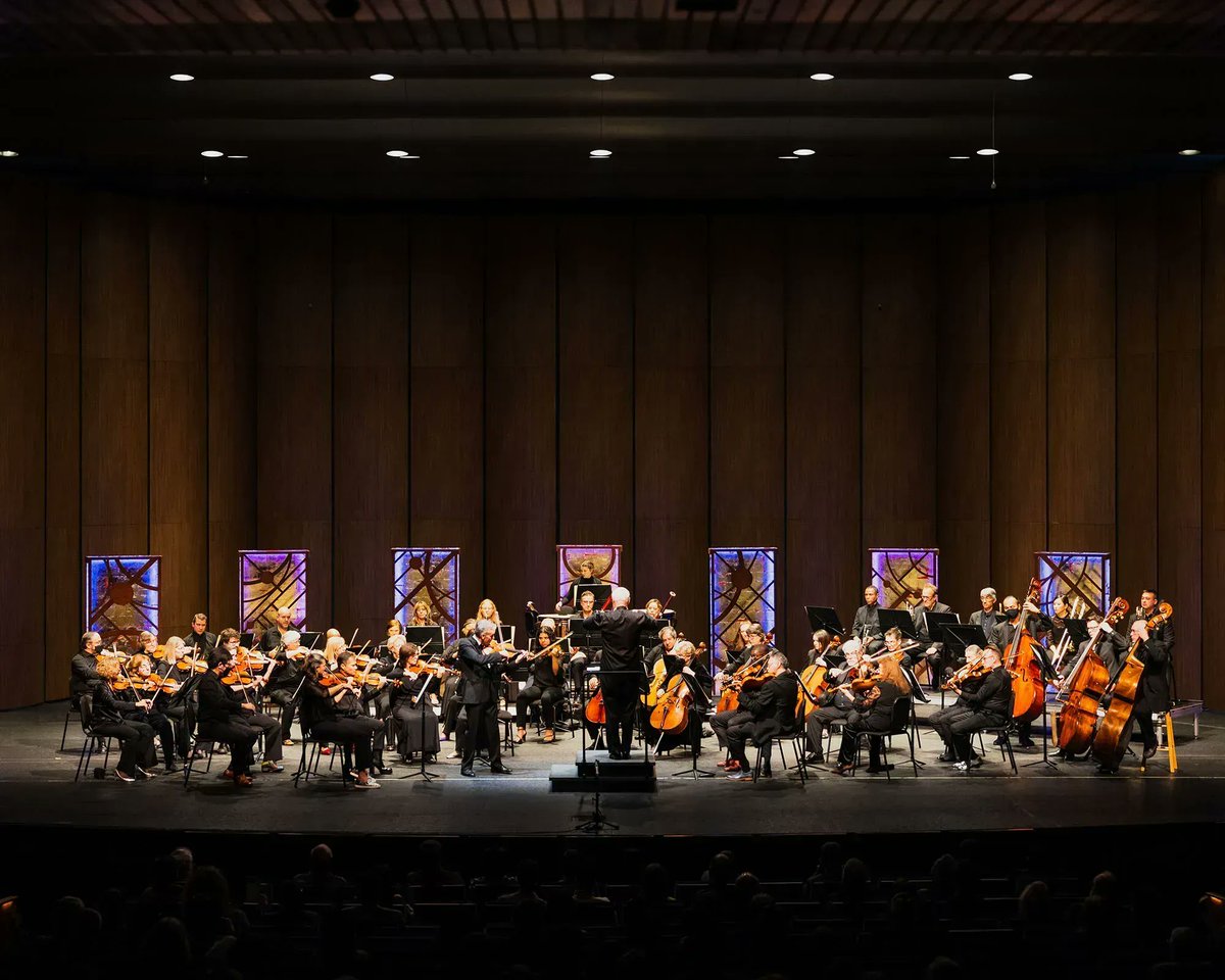 Gil Shaham took us to Paris and back last night at @capitalonehall with his masterful interpretation of Saint-Saëns' Violin Concerto No. 3. If you missed it you still have another chance to hear Gil and the NatPhil Orchestra TOMORROW, October 22 at 8pm at @strathmorearts.