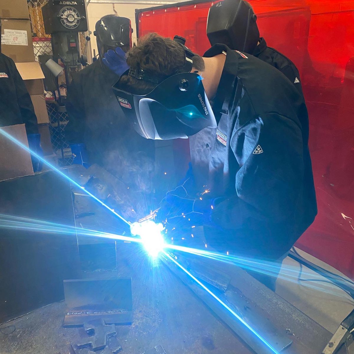 cywoodsffa's tweet photo. Check out what we have been up to in Ag this week! Floral crowns, ruminant digestive tracts, and welding! #lovetoseeit #cywoodsffa #cywoods212 @CyWoods212 https://t.co/U6qPlvt4R4