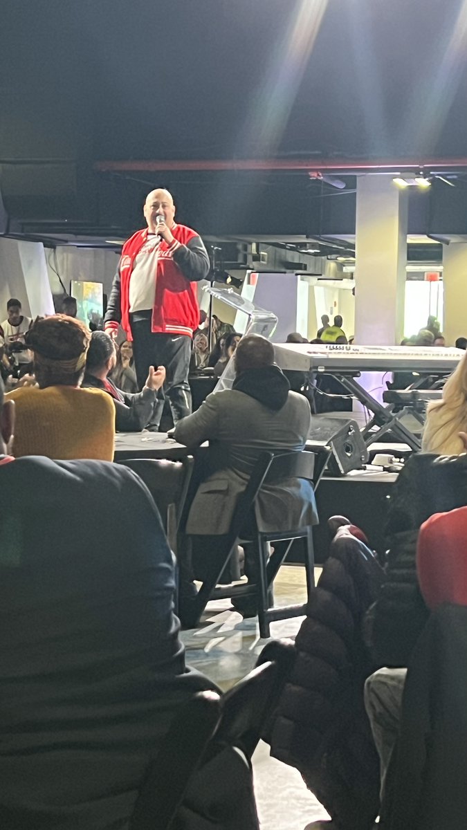 PillarCollege's tweet photo. Thank you @AdamDurso for leading #MovementDayNYC2022!
It’s a blessing and an honor for Pillar College to stand in agreement with leaders across NYC!
.
.
.
#LEADNYC #MovementDay #PillarCollege #PillarPresident #leadership #prayer #discipleship #ministry https://t.co/P6wZIwPase