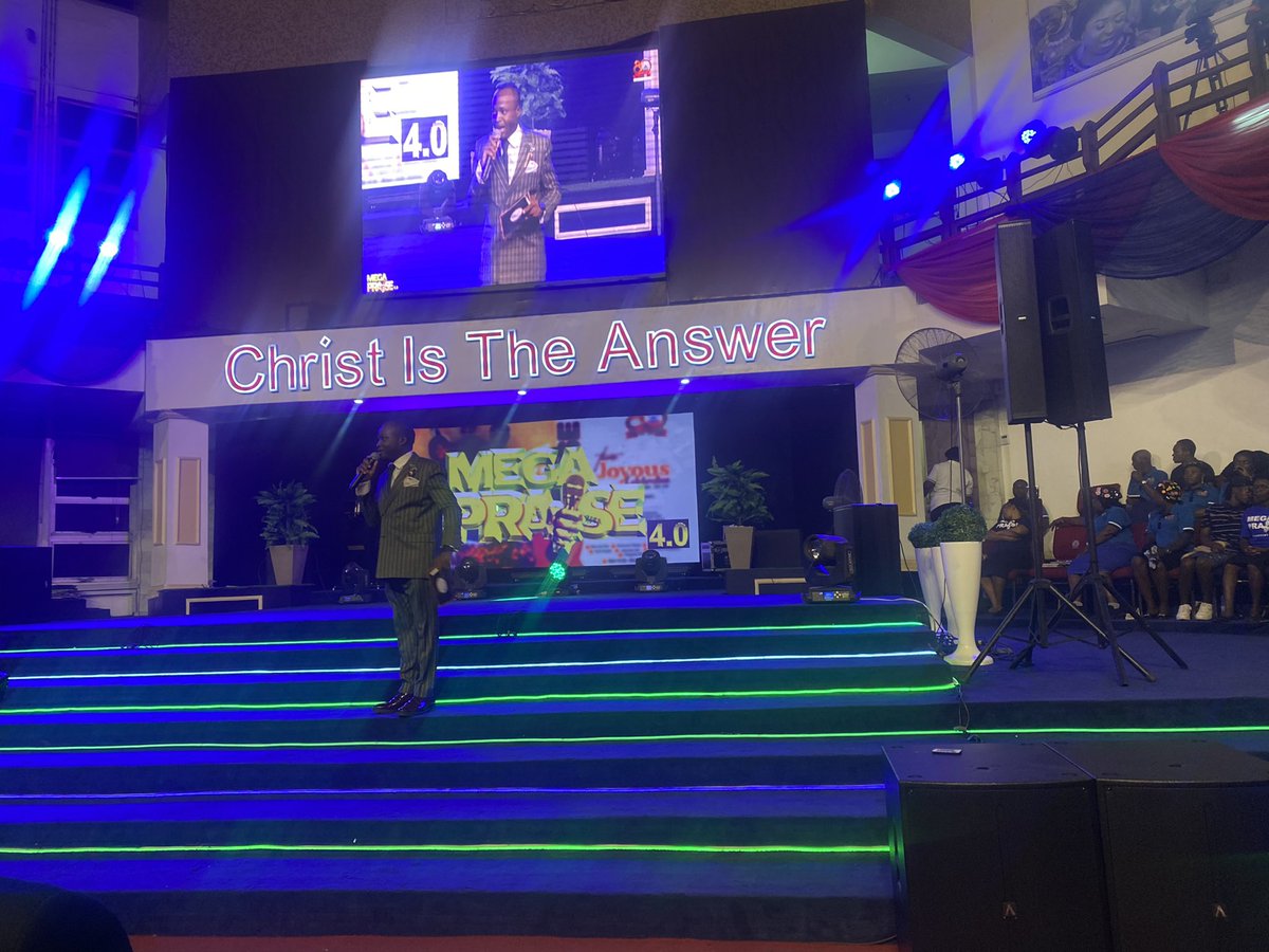 BAbolade's tweet photo. #MegaPraise4.0  #JoyousCeleration https://t.co/hd2ZF0lwIu
