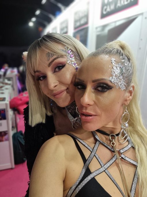 Venus Berlin 2022 with @PoisonTabitha https://t.co/FVOmpE6tja<a class="tags" href="/tag/poisontabitha">@poisontabitha</a><a href="/tag/anal"class="tags"><span>#anal</span></a><a href="/tag/squirting"class="tags"><span>#squirting</span></a><a href="/tag/fisting"class="tags"><span>#fisting</span></a>