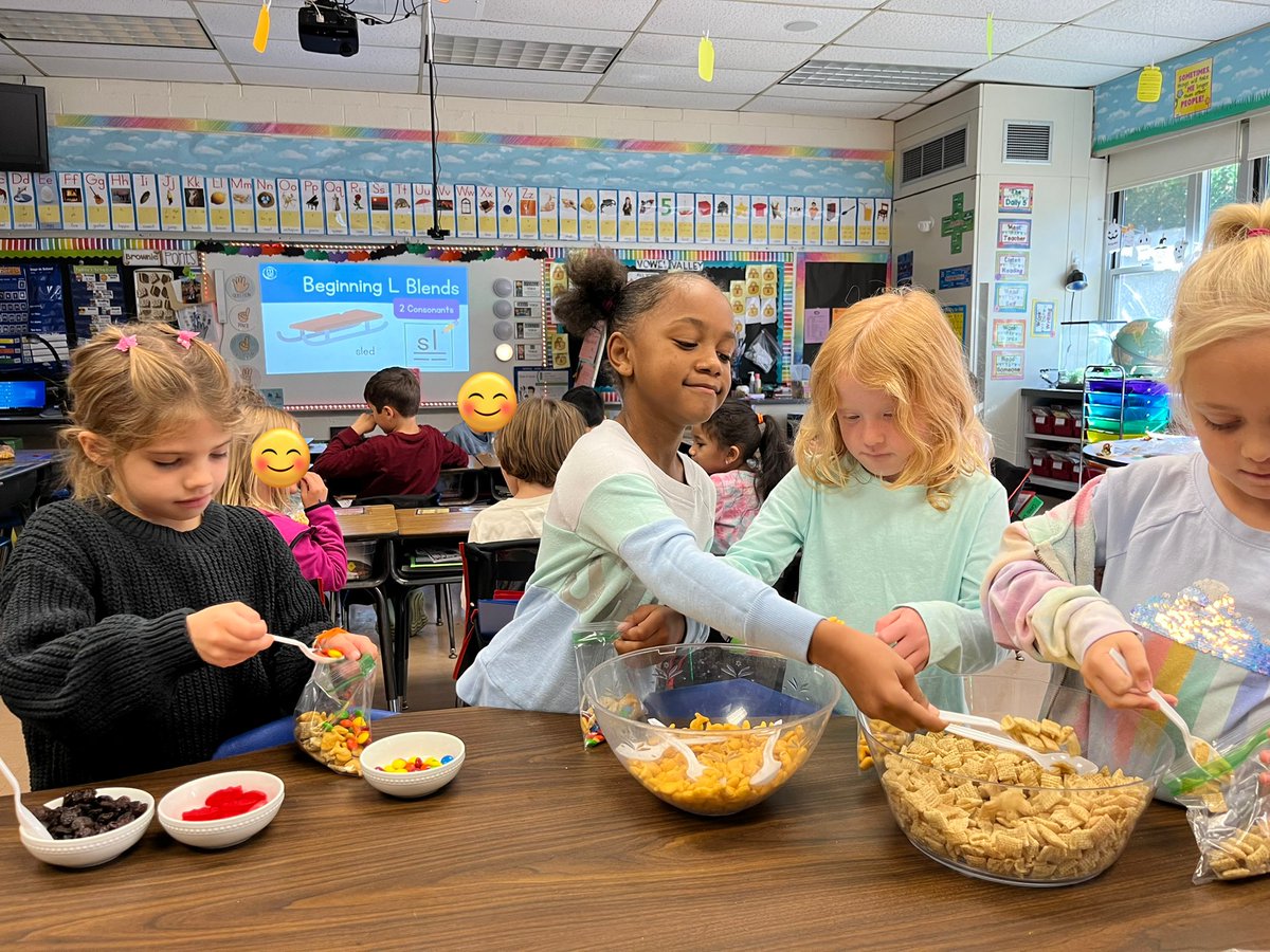 Tylette Miller (@msmillerway) on Twitter photo What better way to learn about blends than by getting hands on and making trail mix??? Not only did students come to understand that blends are letters that come together, but keep their sounds, they also got a yummy treat to go along with it! <a href="/DPalaia/">Denise Palaia</a> <a href="/IMSEOG/">Institute for Multi-Sensory Education</a> #waysiderocks What better way to learn about blends than by getting hands on and making trail mix??? Not only did students come to understand that blends are letters that come together, but keep their sounds, they also got a yummy treat to go along with it! <a href="/DPalaia/">Denise Palaia</a> <a href="/IMSEOG/">Institute for Multi-Sensory Education</a> #waysiderocks