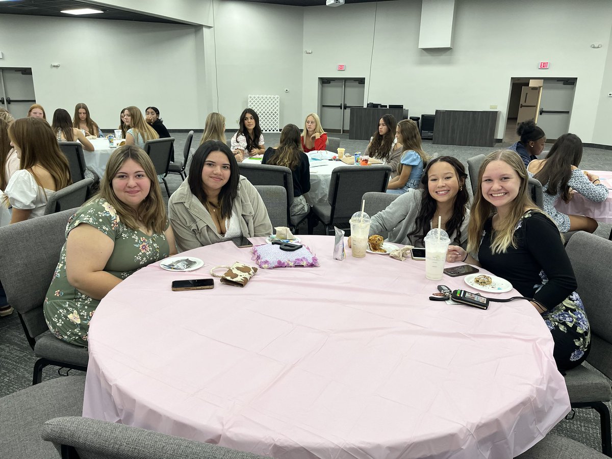 FHSAtlas's tweet photo. More pics from the breakfast this morning! https://t.co/noJ7qPJmXN