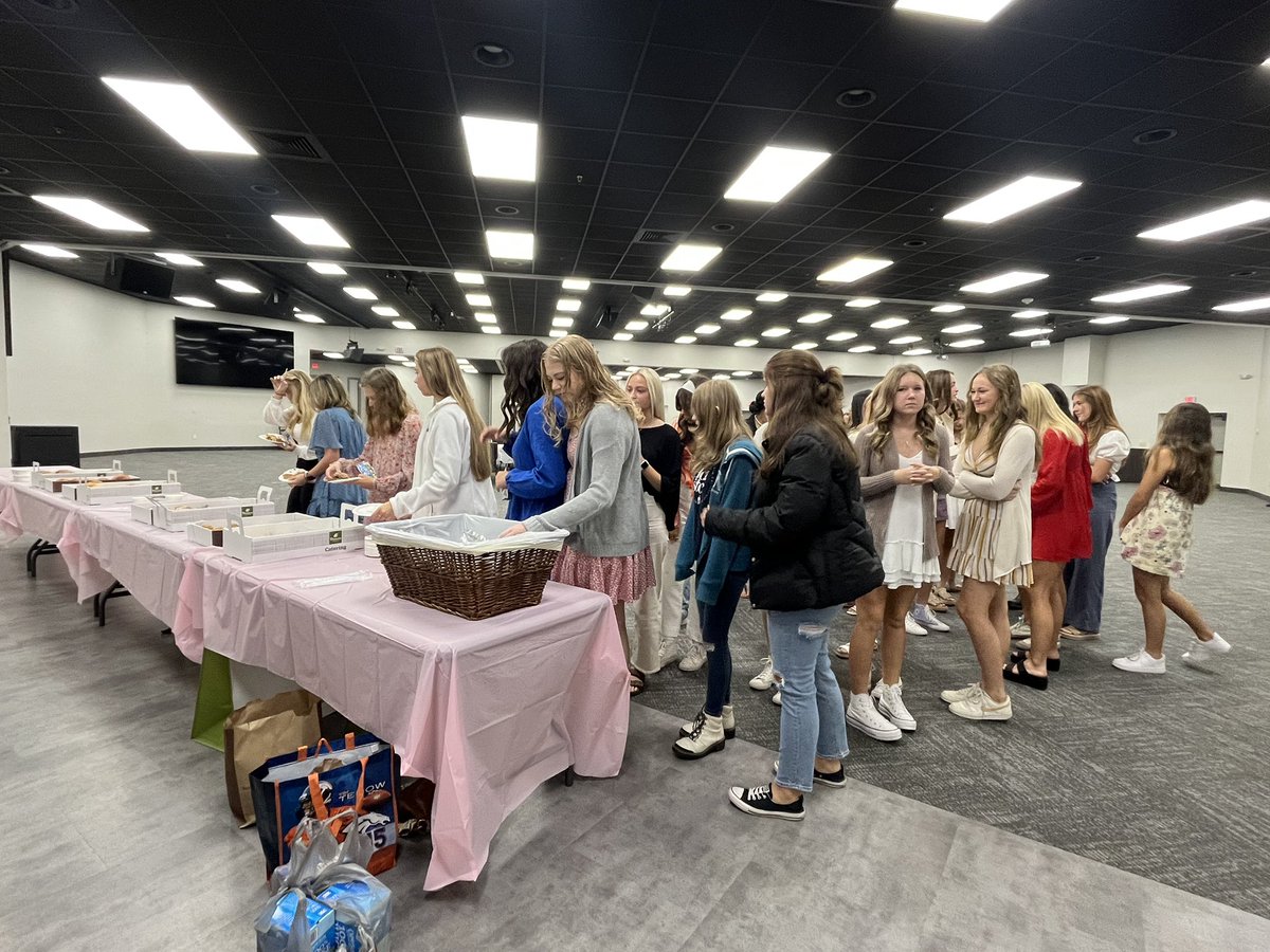FHSAtlas's tweet photo. More pics from the breakfast this morning! https://t.co/noJ7qPJmXN