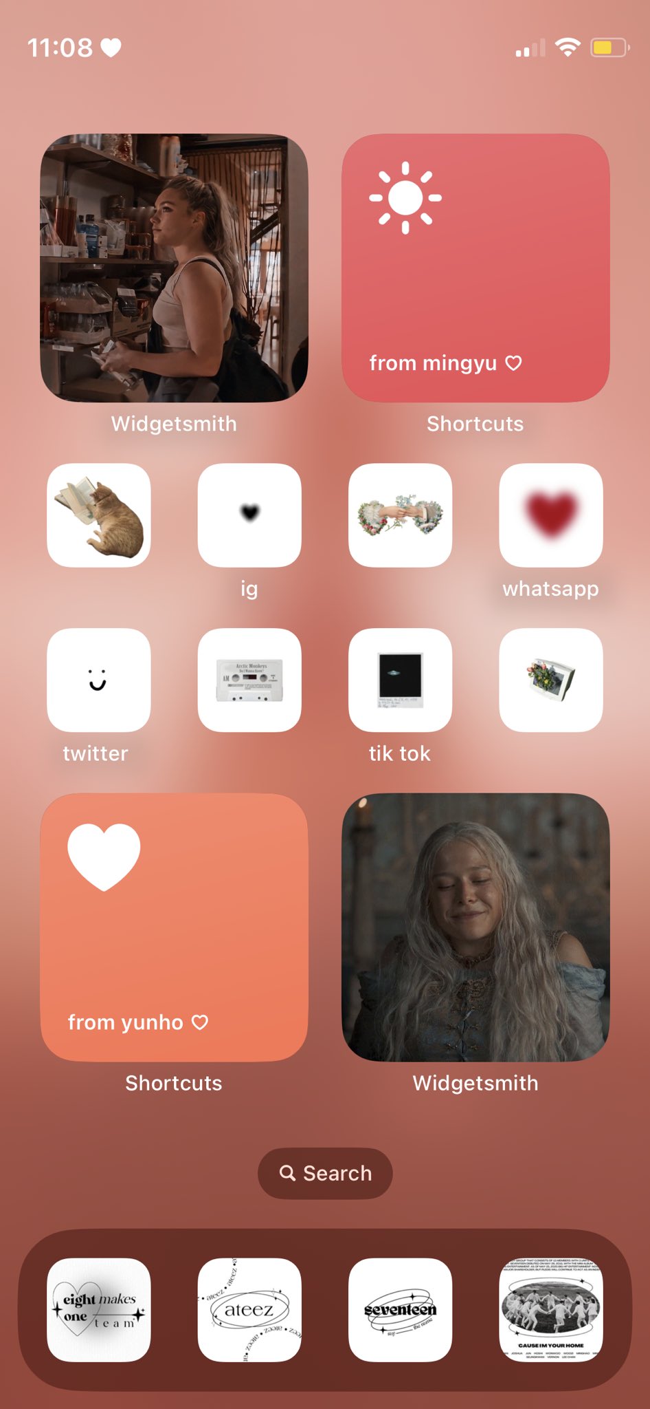 lina-on-twitter-definitely-going-to-make-a-lock-and-home-screens