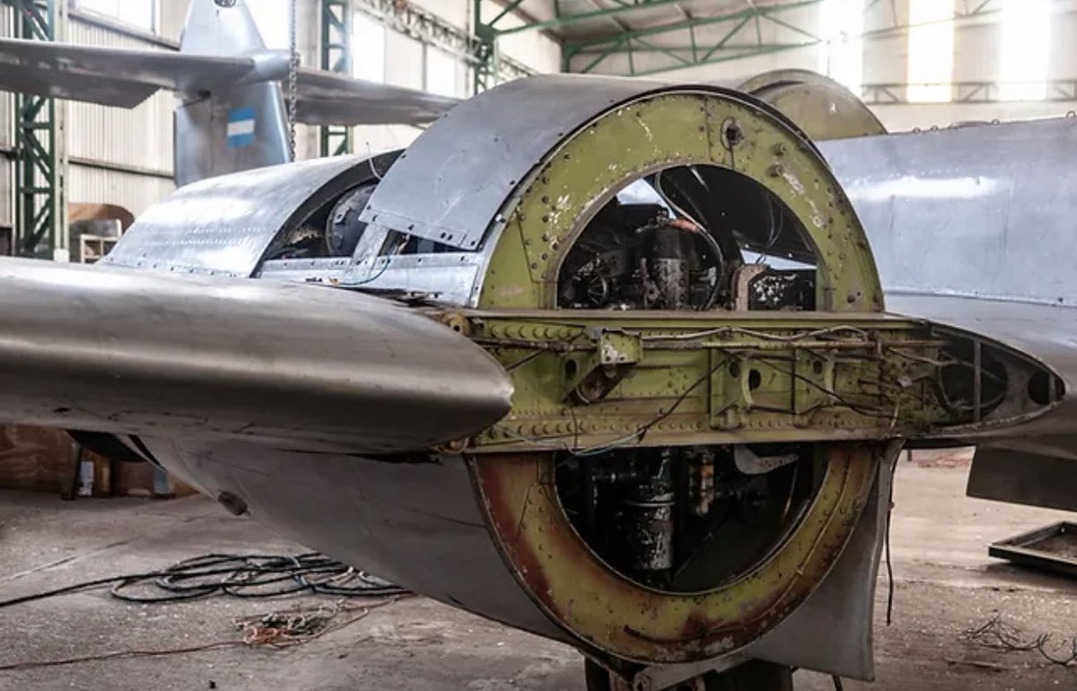 PucaraDefensa's tweet photo. Recuperando el #patrimonio #historico mientras aprenden
#trq #amq @FuerzaAerea_Arg #impa #gloster #meteor #fmkIV #airclassics #aerocommander #ac500u #faa @Ejercito_Arg #cae #cdoavej #aircraft
https://t.co/6fQ1WG2q15 https://t.co/pf5efZaSnJ