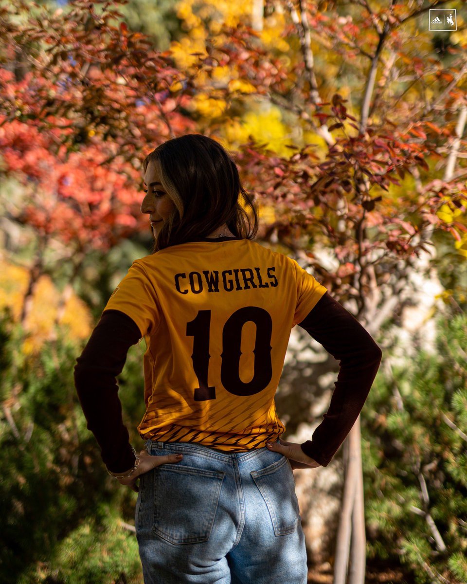 wyosoccer's tweet photo. Our Cowgirl Seniors 

🤎💛 @KennedySchomer https://t.co/0OnVHpni4k