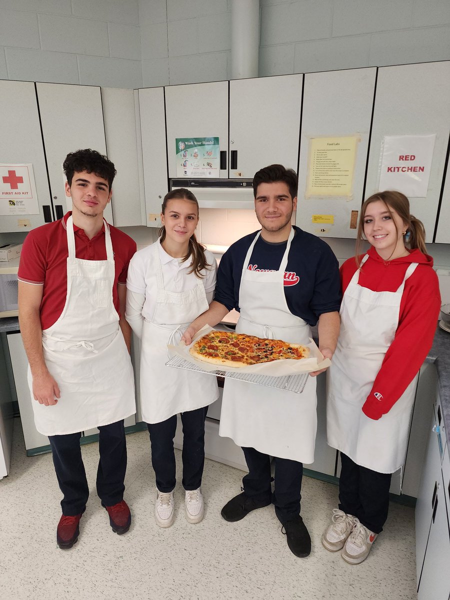 L_iliou's tweet photo. What a way to end the week! Last day of pizza 🍕 for the 12s and cookies 🍪 for the 10s. Well done everyone! @cnewmannews https://t.co/uNgb2WZbTh