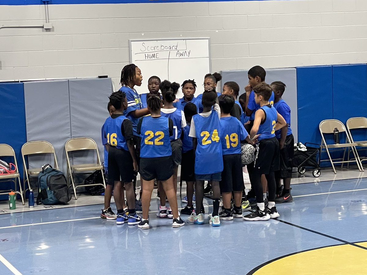 KD5RCA's tweet photo. Great atmosphere and competitive energy by both teams. Great job Stults Road and Richland Elementary. https://t.co/NLKQTYzaXy