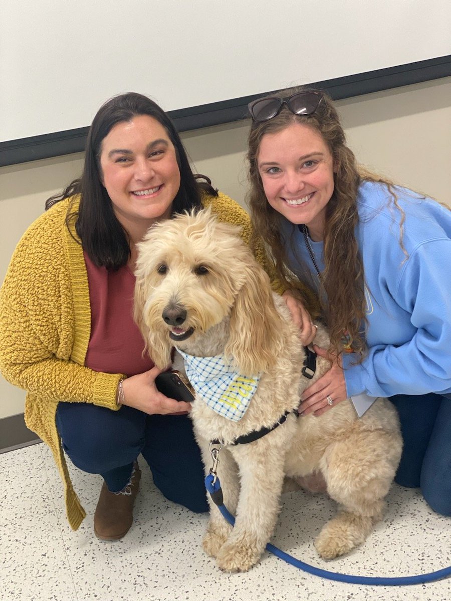 Lawndale_TPSD's tweet image. Look who Mrs. Ezell and Mrs. Lambert got a chance to see today!  @THSWavely #tpsd