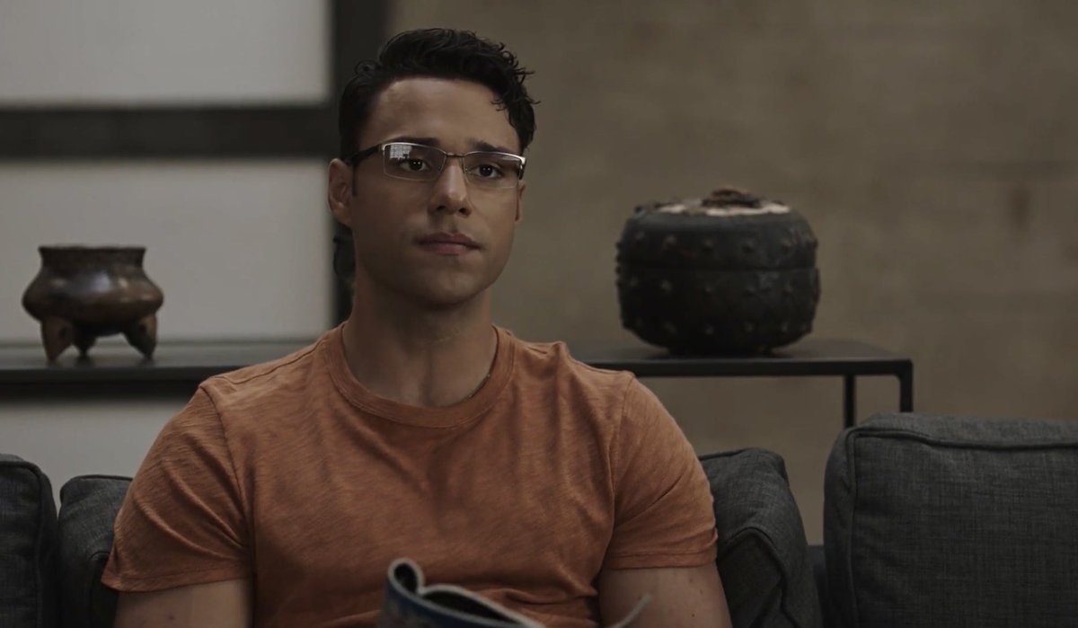 cosmicloustat's tweet photo. judd &amp; carlos in glasses is my favourite thing tbh https://t.co/Et94iNWyMw