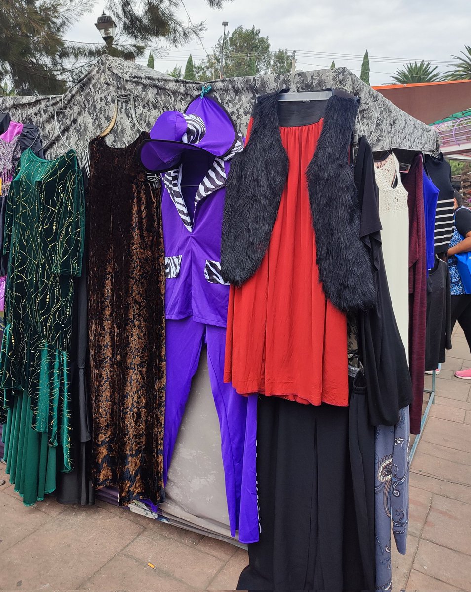 TemariGame's tweet image. Y de pronto te encuentras con el outfit ideal para ver directos de @vegetta777 😍 @VegefansAmerica    💕💞💕 Una señal de los dioses !!!