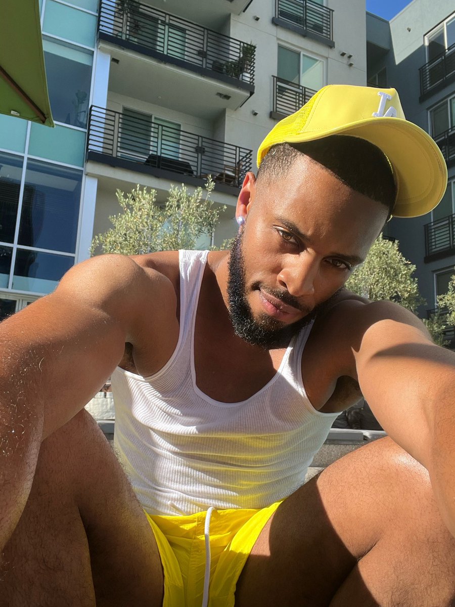 TonyBee (@tonyybee) on Twitter photo 