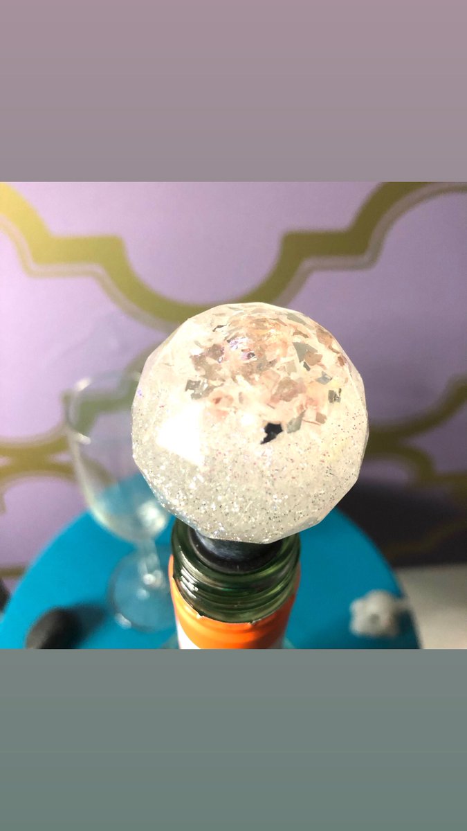 KWoo10's tweet image. Handcrafted wine bottle stoppers available at kwoo10designs.com #jewelry #coasters #allthingscreative