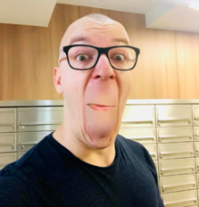cattgt's tweet photo. the lovely medical professional: open wide

my disobedient self: https://t.co/1cVxugeqUr