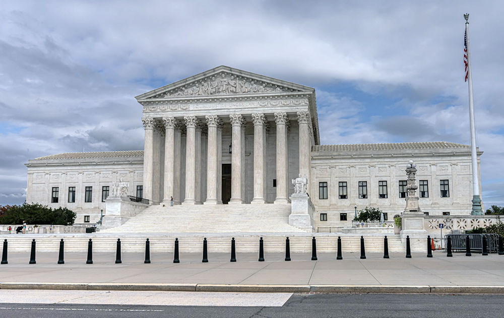 LIUNAmidwest's tweet photo. Every election has consequences. The U.S. Supreme Court's pending decision could hobble workers’ right to strike & expose unions to costly litigation. https://t.co/kJrAETzxhU
Nov. 8th, VOTE for candidates that support workers' rights & champion union causes. #VoteForYourJob https://t.co/3kbE1oojXj