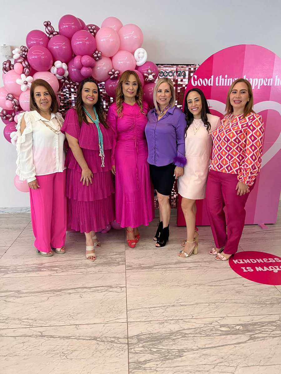 Amexme capitulo Veracruz Metropolitano, nuestra presidenta Mtra. Juanita Utrera Ortega  y nuestras socias Jacqueline Rivera  y Pam Manzanilla  asistieron en el desayuno altruista a beneficio del Grupo Reto Veracruz
#mesdelcancerdemama 
#AMEXMEunidas 
#hagamosconciencia