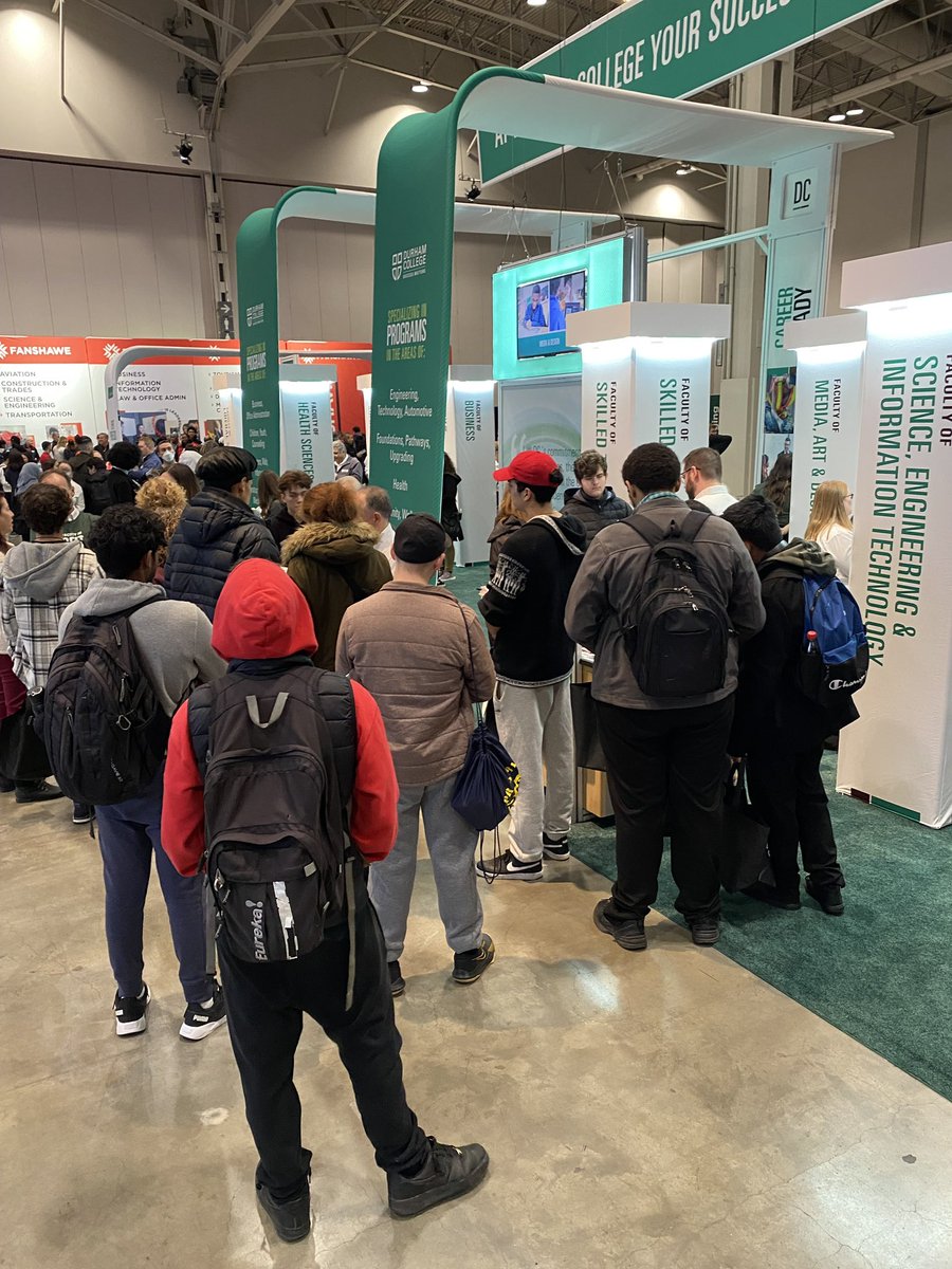 durhamcollege's tweet photo. Thank you to everyone who stopped by our booth at the Ontario Colleges Fair! If you missed us be sure to join us on Saturday, November 12 for #DCOpenHouse to explore our campuses, chat with faculty and learn about our programs. Visit https://t.co/01k7VrHwKa for details. #DCProud https://t.co/CYCUOGRghz