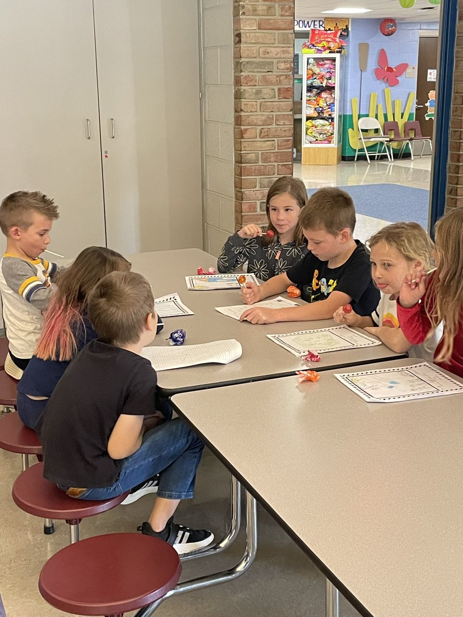 mrskhantz's tweet photo. Sharing our small moment stories as we celebrate the end of our first writing unit. https://t.co/vRN8lAsbUt