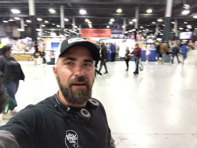 Watch hardworkertn's leaked NSFW photo on TwXstars