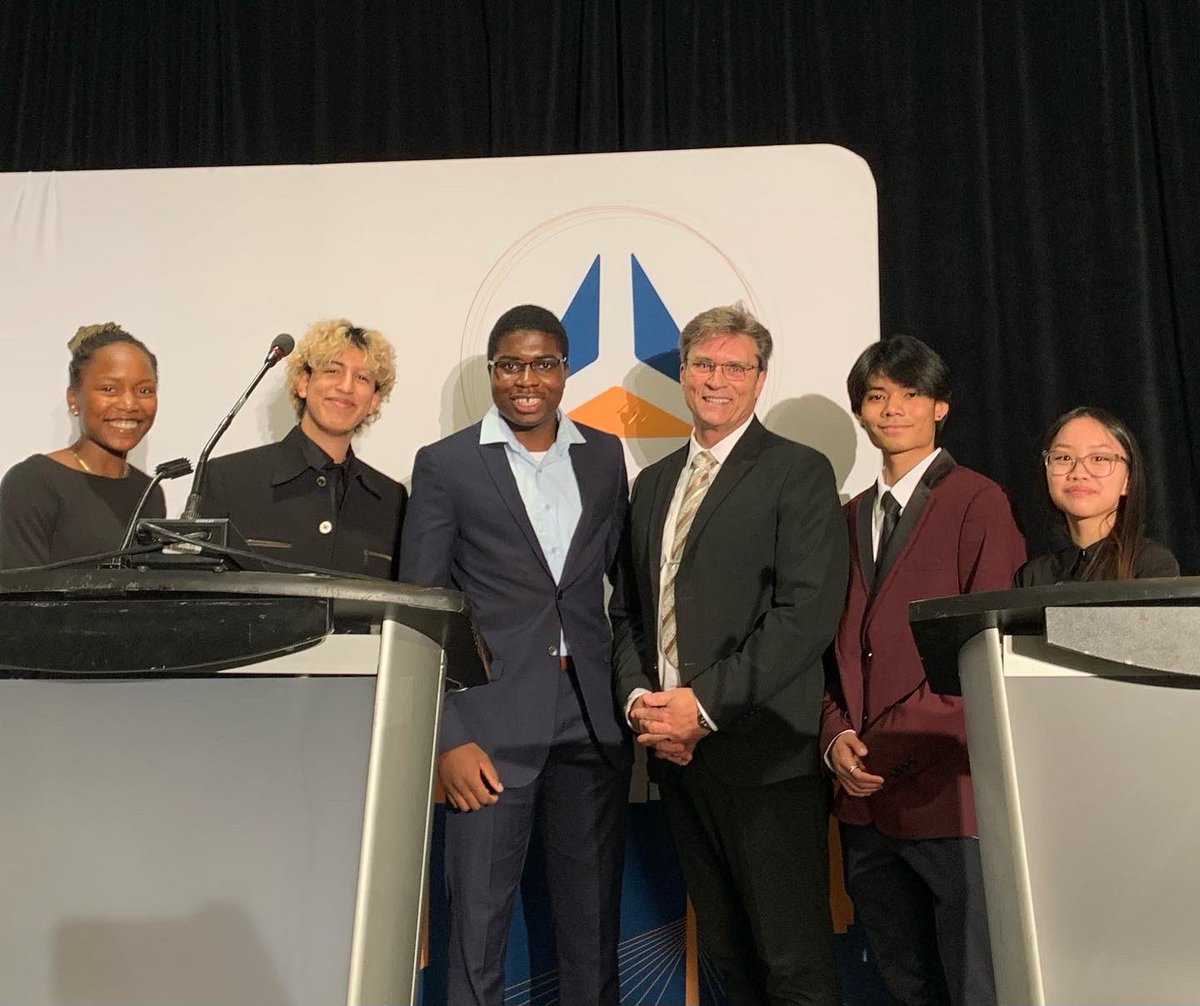 Grade 12 CIP was honoured to be included in the Mayoral Debate and to meet and hear from the candidates. Thank you Scott from HP Change for creating this opportunity! <a href="/wpcLRSD/">Windsor Park Collegiate</a>