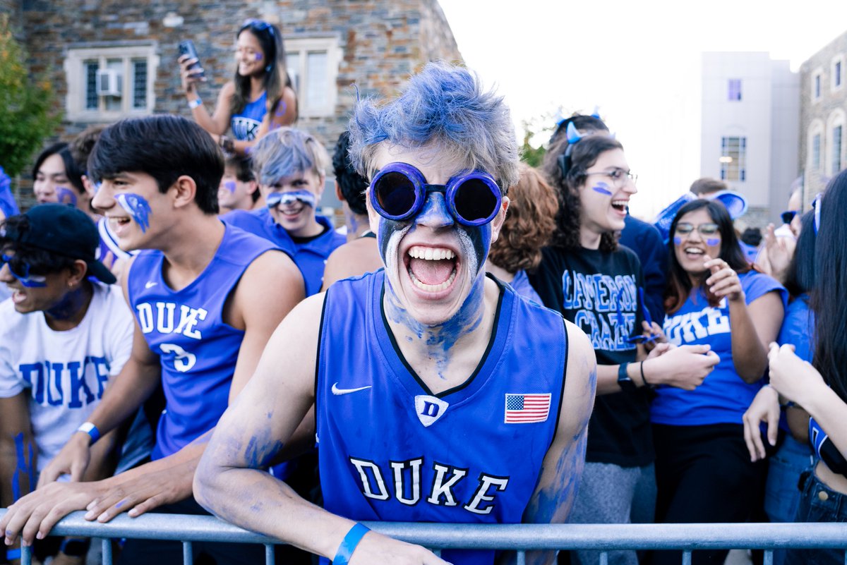 DukeMBB's tweet photo. hoops szn #StayCrazie https://t.co/NbnCTLDJFn