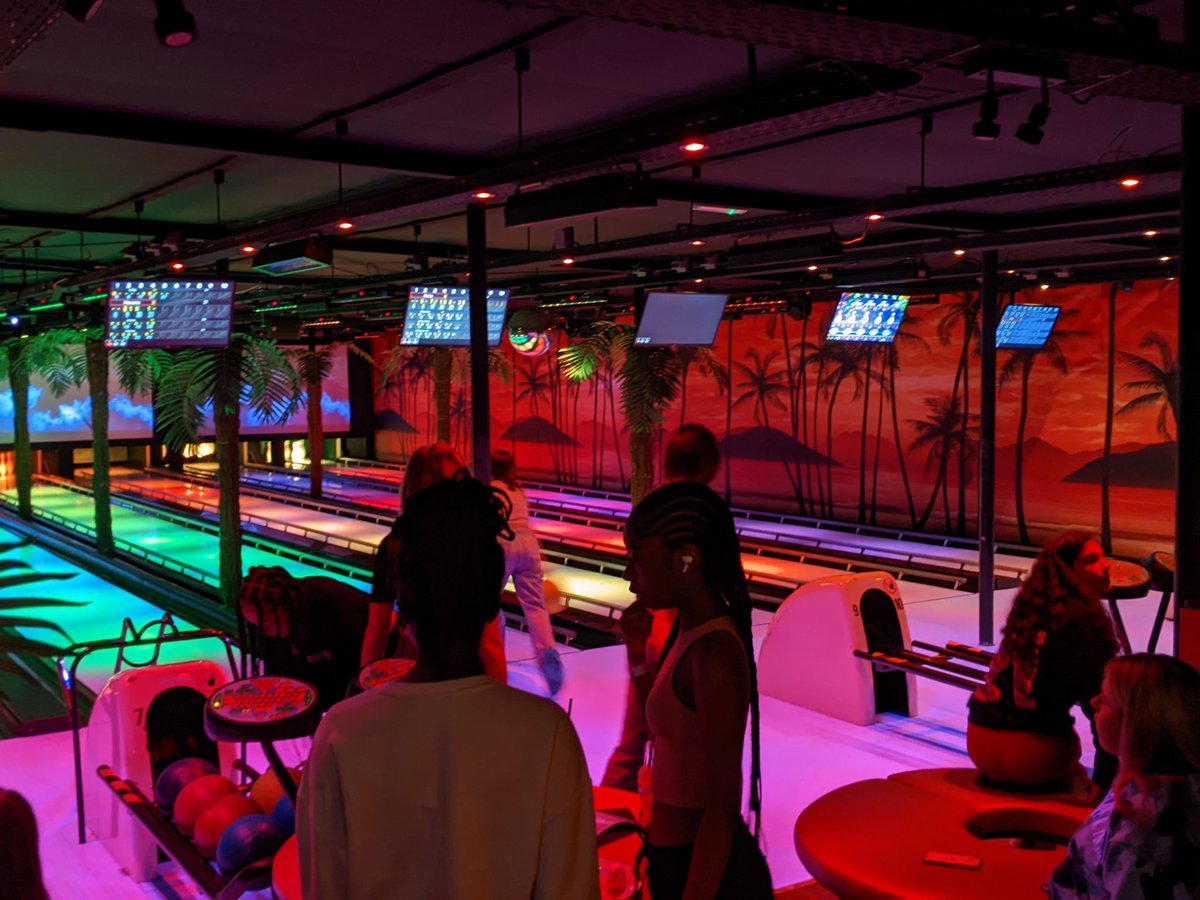 St Bede's College Sport (@sbcm_pe) on Twitter photo Bowling, golf, sports training and AZ Alkmaar tour, all in a couple of days on the Netherlands tour. Matches to come this evening 👍⚽🏑 <a href="/StBedesCollege/">St Bede's College</a> Bowling, golf, sports training and AZ Alkmaar tour, all in a couple of days on the Netherlands tour. Matches to come this evening 👍⚽🏑 <a href="/StBedesCollege/">St Bede's College</a>