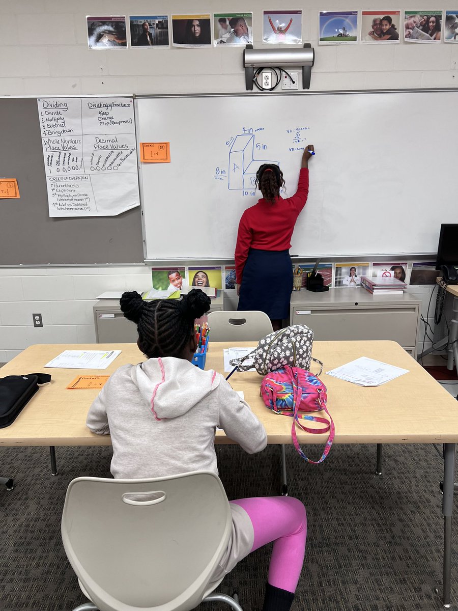 TaylorTomaro's tweet photo. Co-teaching with @faehnleee is a dream. Pulled small groups today to re-teach missed concepts on the Ss unit 1 assessment. https://t.co/kY47b3VCUW
