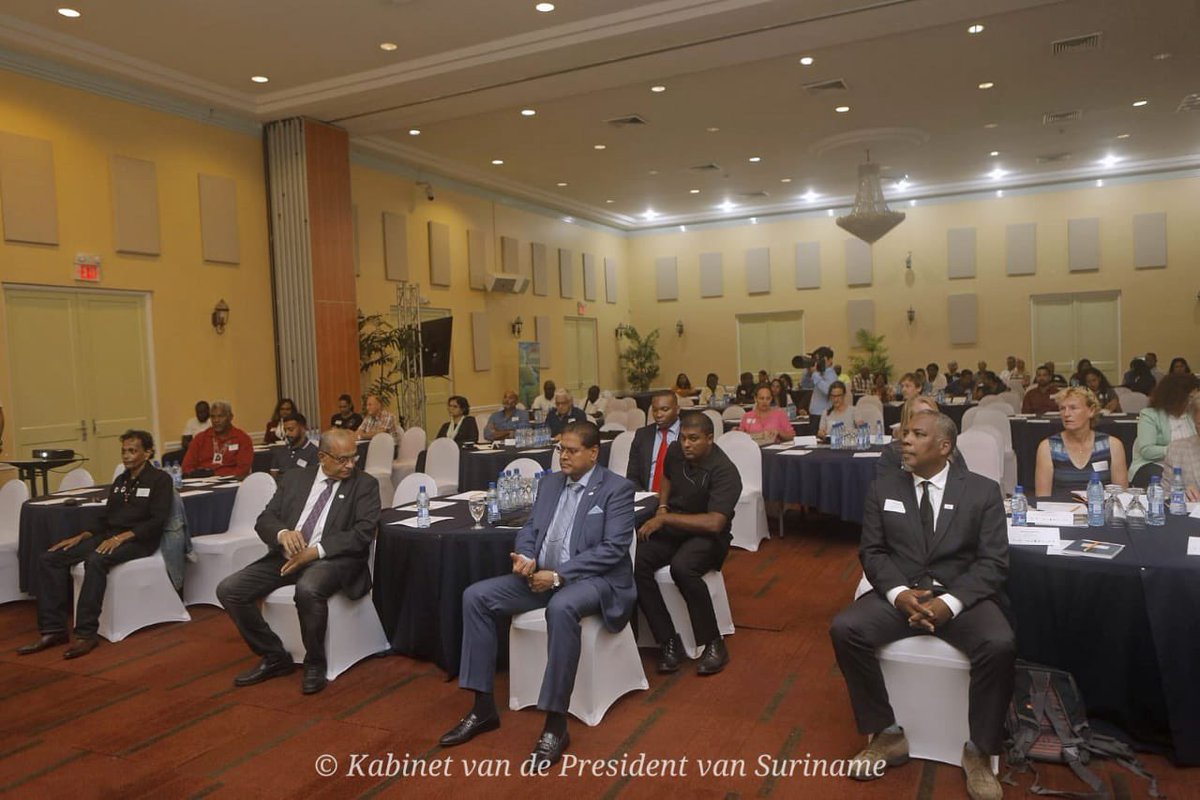 “Ik heb het 13e congres van de Stichting Duurzame Ontwikkeling Nederland Suriname, d’ONS, geopend. Het onderwerp is zeer actueel, klimaatverandering en landbouw. Ik kijk uit naar de uitkomsten”.