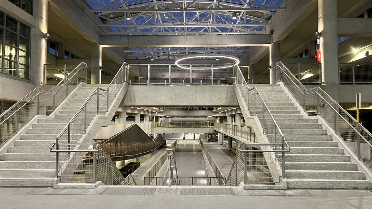 Zach 🚏🚌 tweet media