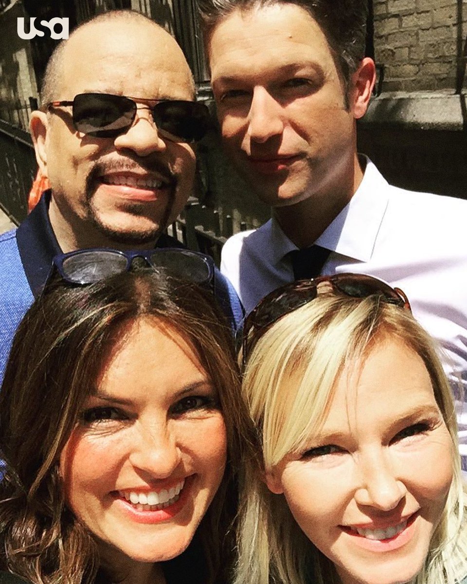 They make us happy. 😍 #SVU Catch up with the #SVU crew today and watch the Law and Order #SVU 'True Crime Marathon' on @USA_Network. 📸: @Mariska