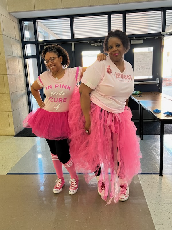 ebsamuel18's tweet photo. Pink Out https://t.co/HE7tQKQgOc