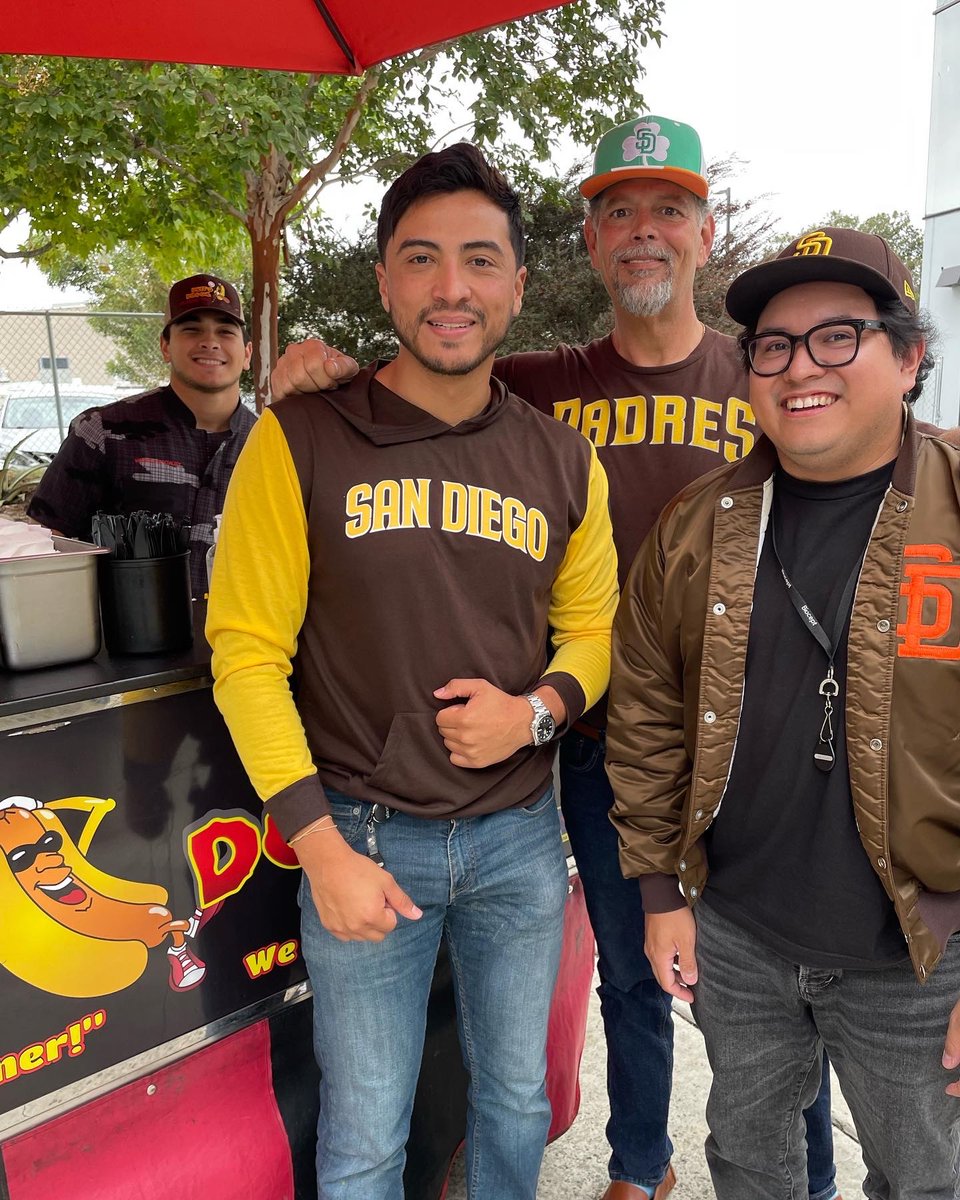 Biocept's tweet photo. #FlashbackFriday to our Biocept luncheon with @Duffsdoggz to celebrate the @Padres advancing in the playoffs! Let’s go Padres! https://t.co/61CcAxyRXg