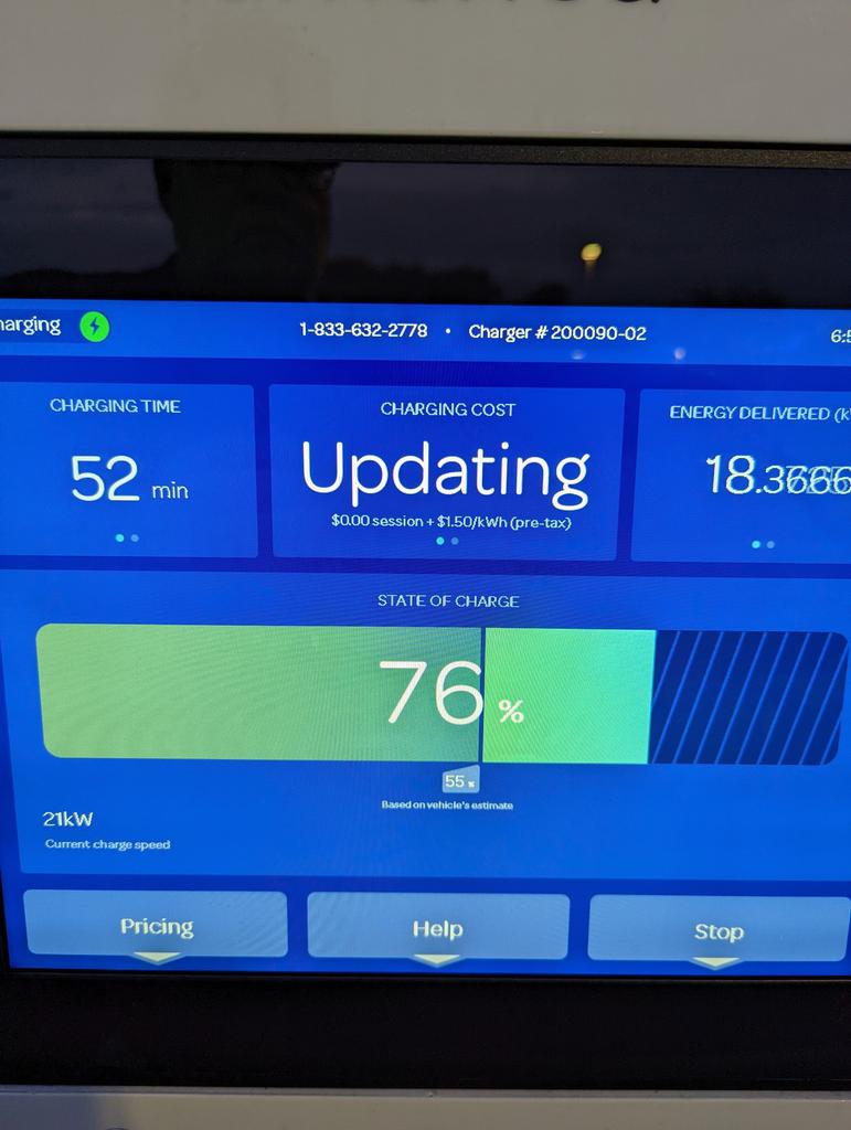 ScottBFLL's tweet photo. Mine is on the left and the screen on the left is hooked up to a Audi Q4. These charging speeds are abysmal at @ElectrifyAm #200090
#chrgdvw https://t.co/Lf5E9EsIlp