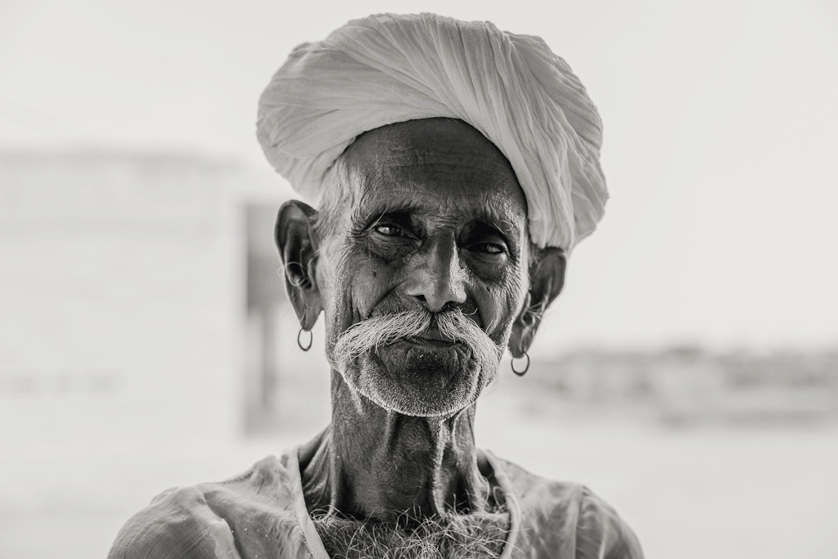 KarenCoxPhoto's tweet photo. #portrait #bnwportrait #bnw #bnw_lightandshadow #bnw_captures #facesofindia #documentaryphotography #photojournalism #bnwphoto #yourshotphotographer #monochrome #bnw_planet #bnwphotography #India https://t.co/H7vWMNcfuQ