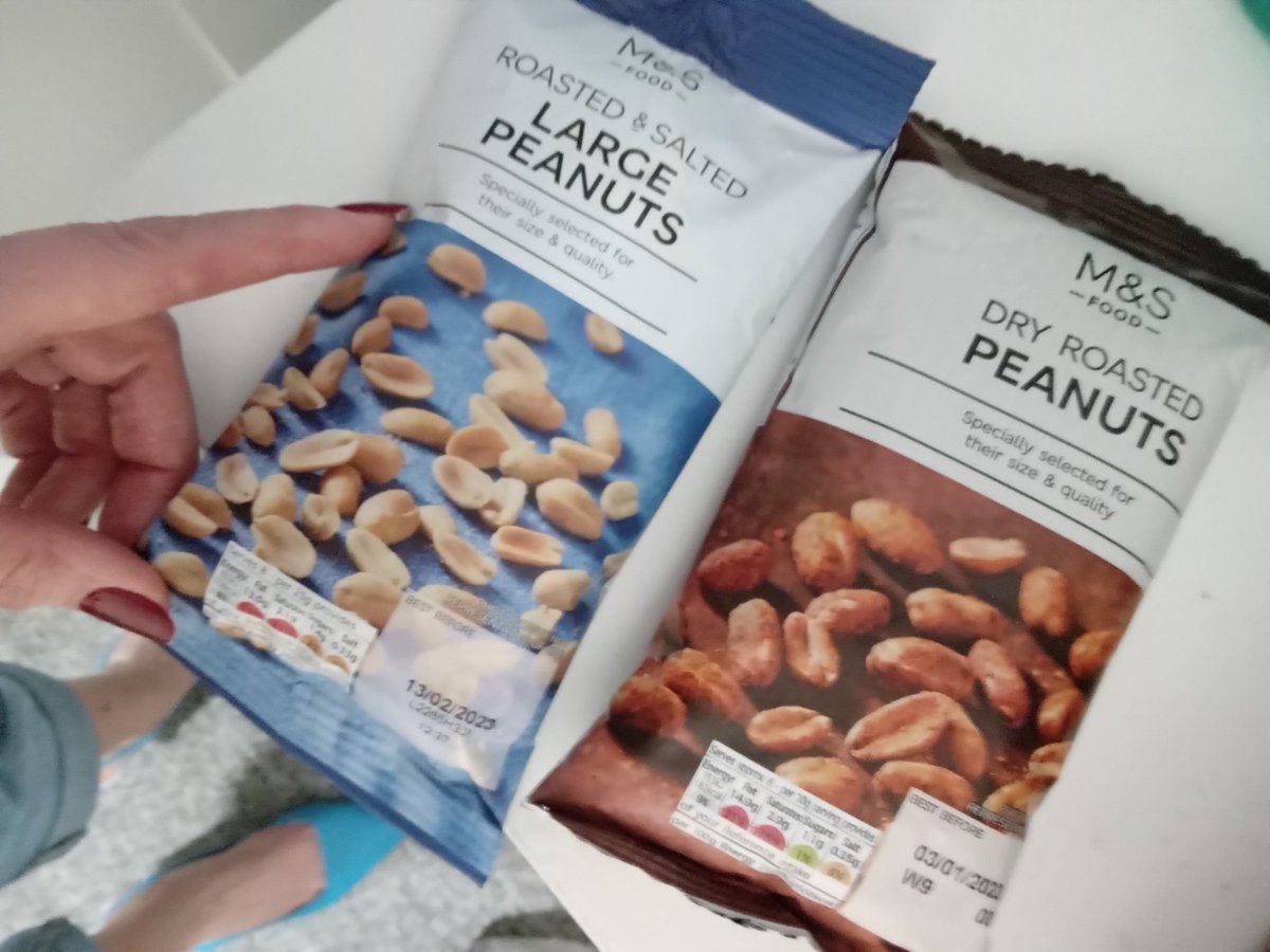 YanaRoberts3's tweet photo. @Ocado @marksandspencer food #snaking England #OnlineMarketing https://t.co/EJnNAkdFA0