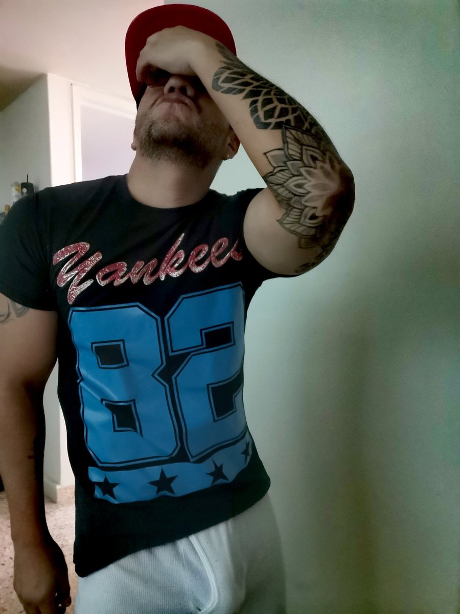 Kikke281's tweet photo. Tardes🥶🥶🥶🥶 https://t.co/8rtieeSx2m