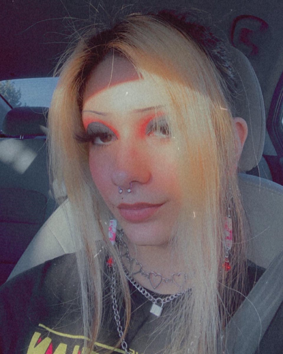 KittenGh0ul's tweet photo. 🔪🩸 https://t.co/wM3fcQ3iZD