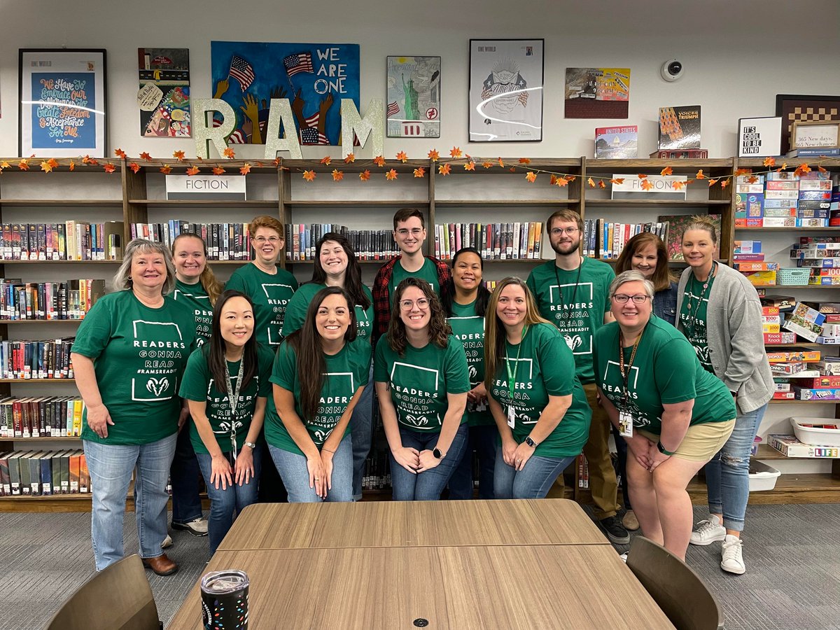 BerknerLibrary's tweet photo. We had fun celebrating Richardson Reads Day today at Berkner!  #Ramsreadit #RichardsonReadsDay22 @LIBRARIESinRISD @kacage @bhsstem https://t.co/bYOyn1h0Ht