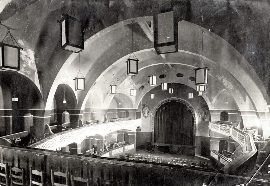 El Retiro tornarà als orígens de Miquel Utrillo, però adaptant-se al segle XXI. 

Així ho han decidit els socis en assemblea extraordinària

<a href="/AjSitges/">Ajuntament de Sitges</a> <a href="/radiomaricel/">Ràdio Maricel de Sitges</a> <a href="/VisitSitges/">VisitSitges</a> @noticiesCB <a href="/CulturaSitges/">Cultura Sitges</a> <a href="/RadioSitges/">Ràdio Sitges</a>