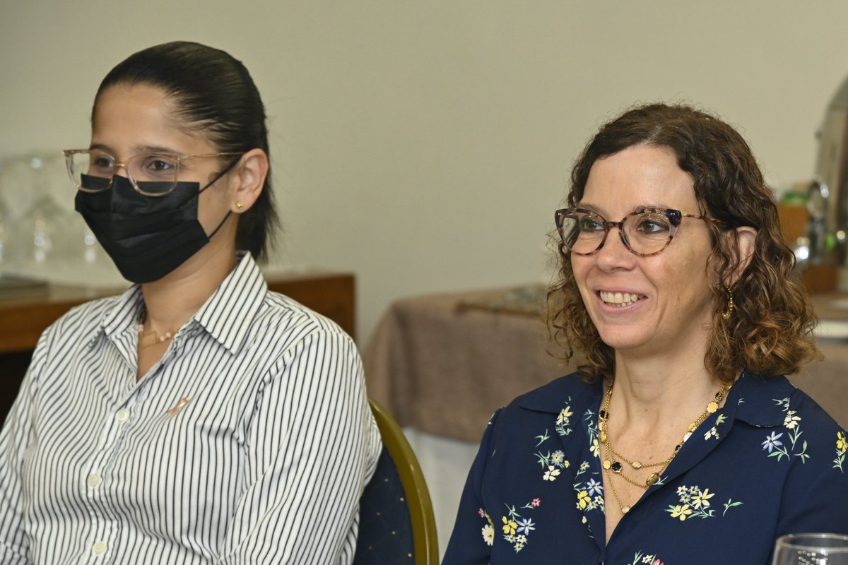 MMujerRD's tweet photo. En las palabras de bienvenida, la ministra de @MMujerRD, @MayrajimenezTFJ resaltó que #IguaLab es el primer laboratorio que apuesta por la realización consensuada de una propuesta de normativa para impulsar el cuidado como derecho, con articulación interinstitucional. https://t.co/ESx9G2VZCk