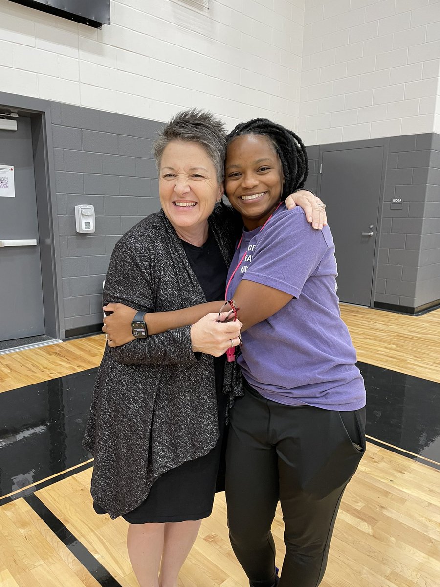 Danielle Wallace tweet media