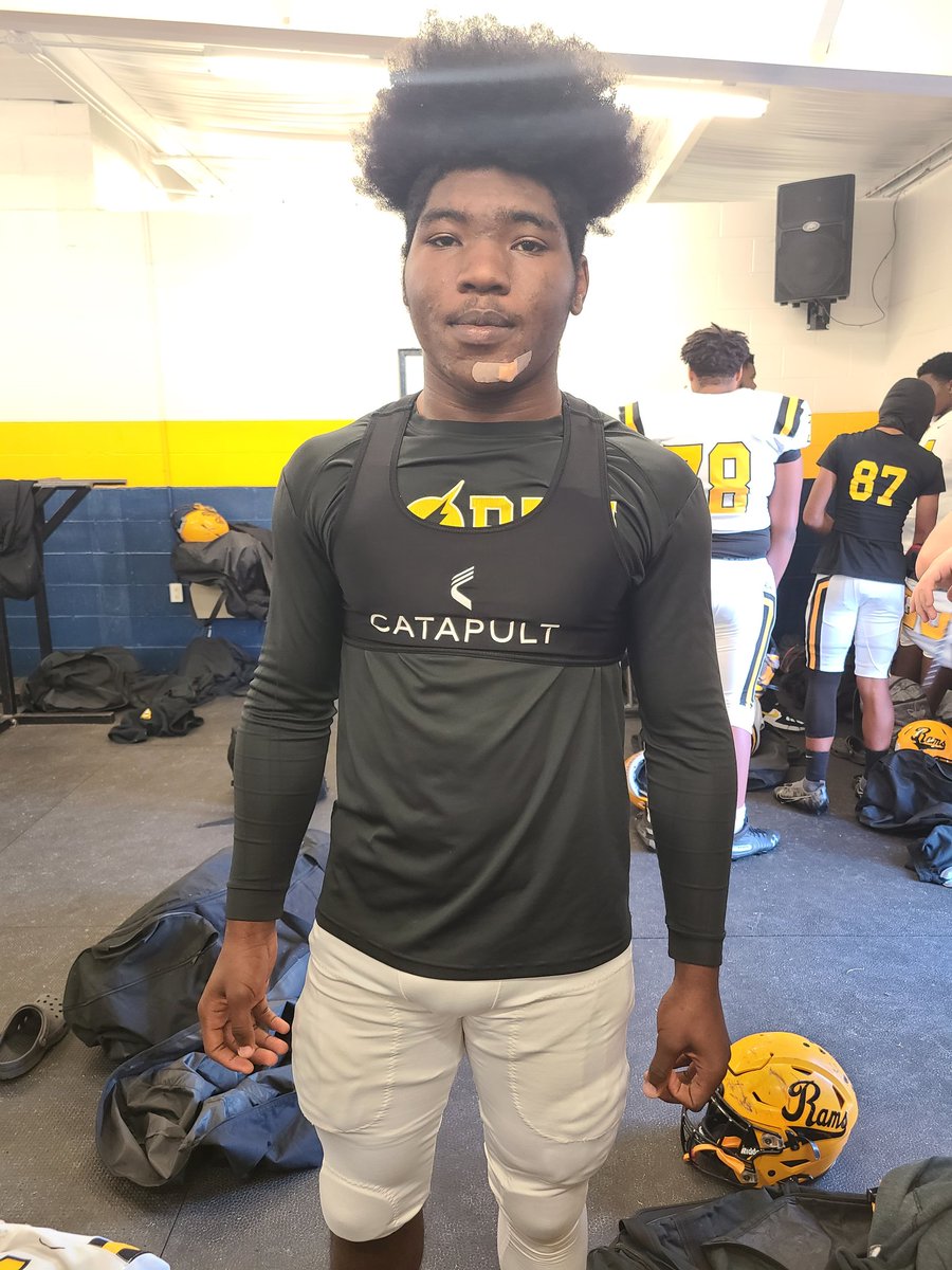 BVEvery's tweet photo. Catapult Sports has ten GPS units on the @Worth_Football team tonight. Hopefully we'll find out why they are so good this season! @SoGaFootball @Jeff_XOS @scoreatlanta @gpbscores @CoachJPGunter https://t.co/uakH0DhJH7