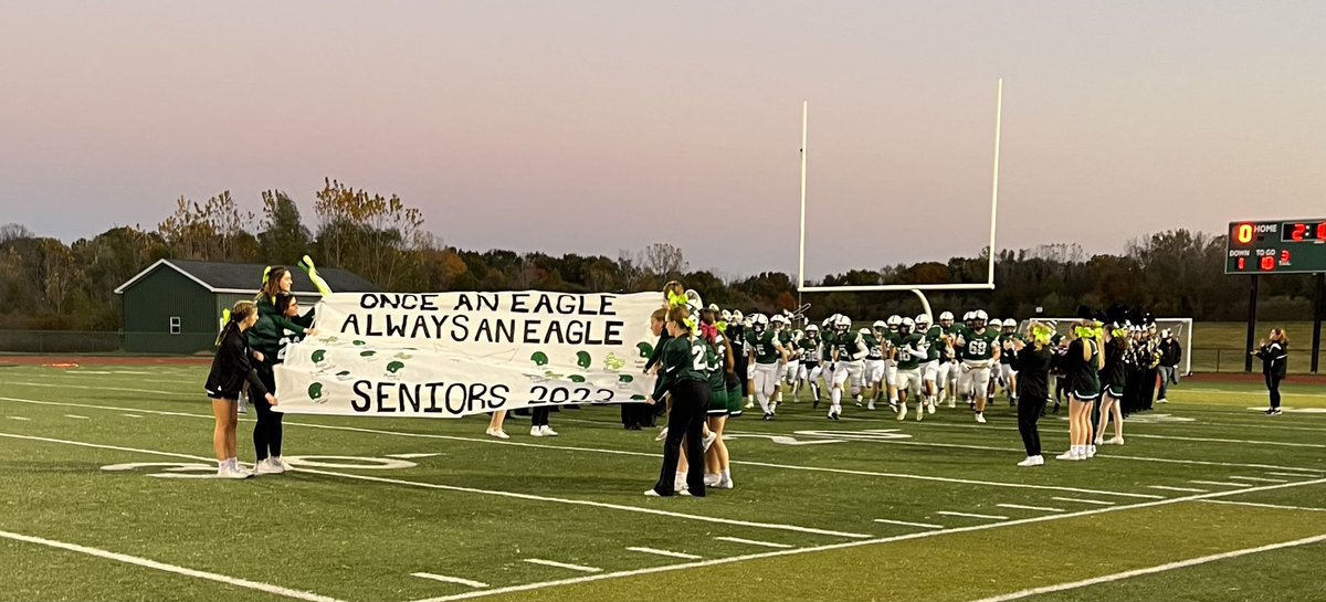 OhsVarsity's tweet photo. It’s game time! @OlivetSports #EagleNationPride https://t.co/28R7luRWqh