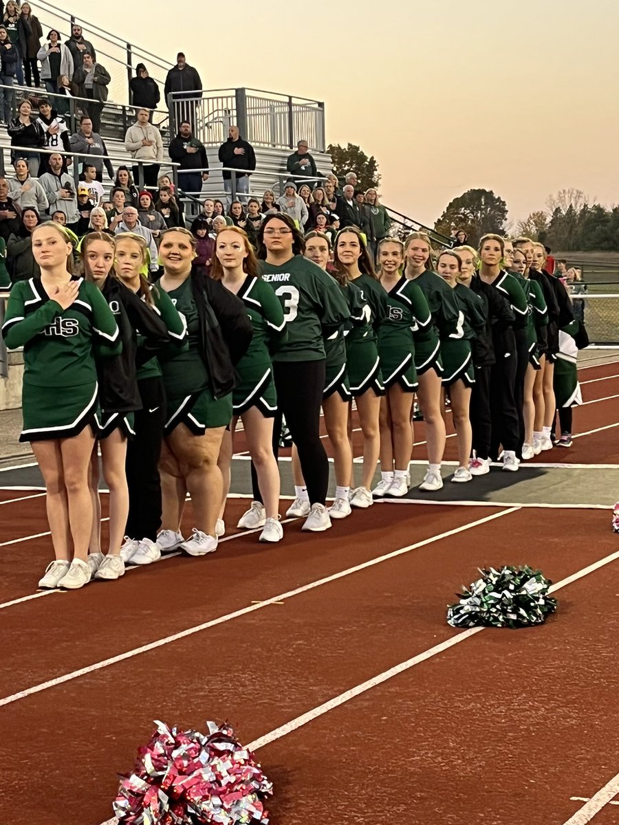 OhsVarsity's tweet photo. It’s game time! @OlivetSports #EagleNationPride https://t.co/28R7luRWqh