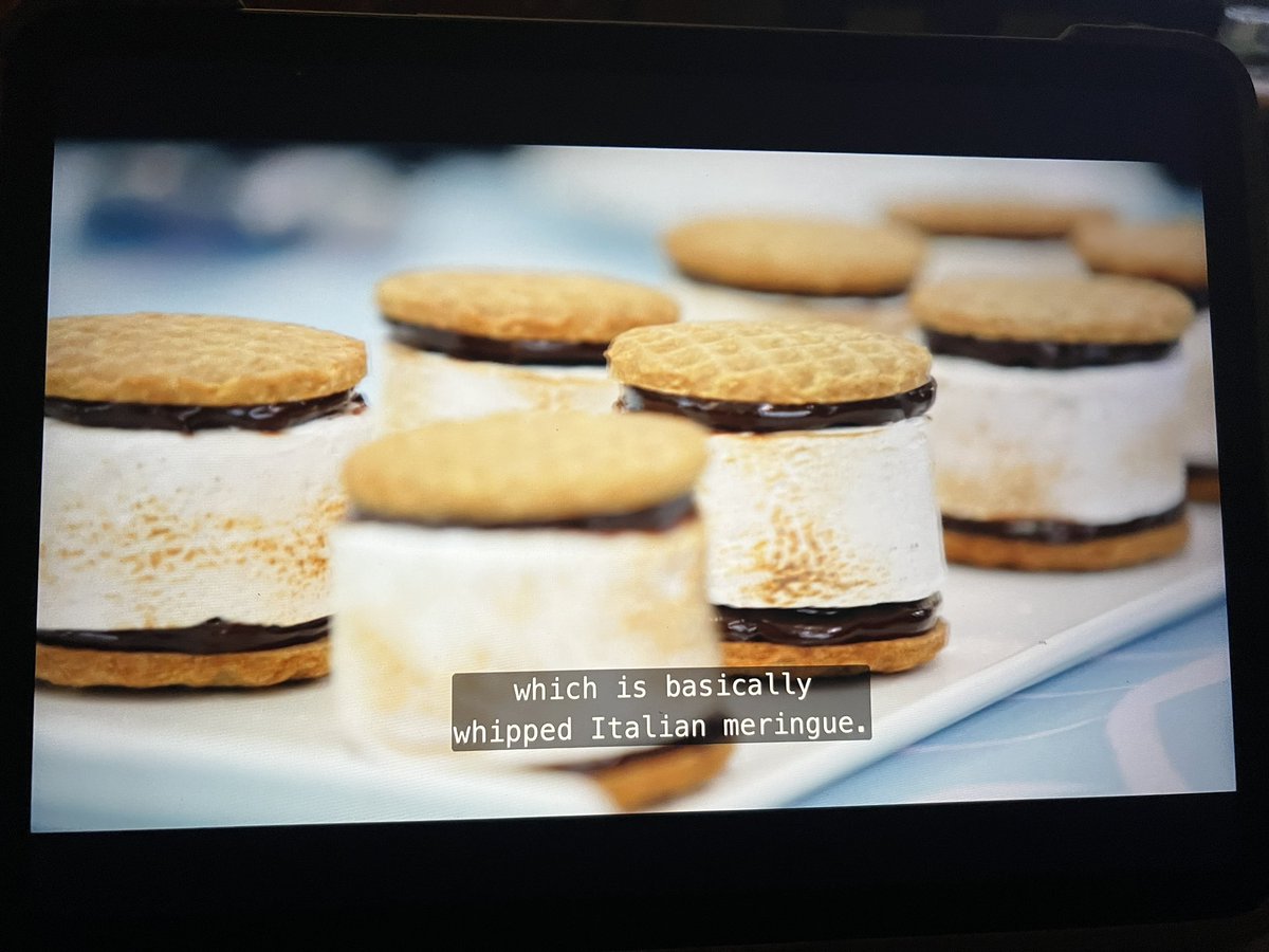 ginger_annEdD's tweet photo. Who is working on the Great British Baking show this year? A s’more is NOT dark chocolate, a digestive biscuit, and Italian meringue FFS.  It’s Hershey milk chocolate, Graham crackers, &amp; fucking toasted/burnt  marshmallows!  I’m raging.  #GBBO #smores https://t.co/gDw2O7Xdq8
