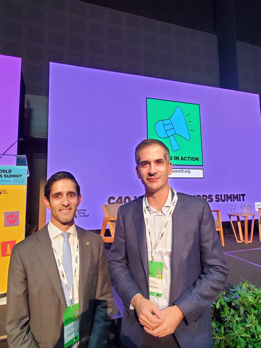 chicagosamir's tweet photo. Great discussion with #Chicago sister city Mayor @KBakoyannis of #Athens on neighborhood investment initiatives similar to what @chicagosmayor implementing with #InvestSouthWest. Can’t wait to host him here sometime soon to meet our amazing Chicago Greek community! https://t.co/Xys3y5iuyA