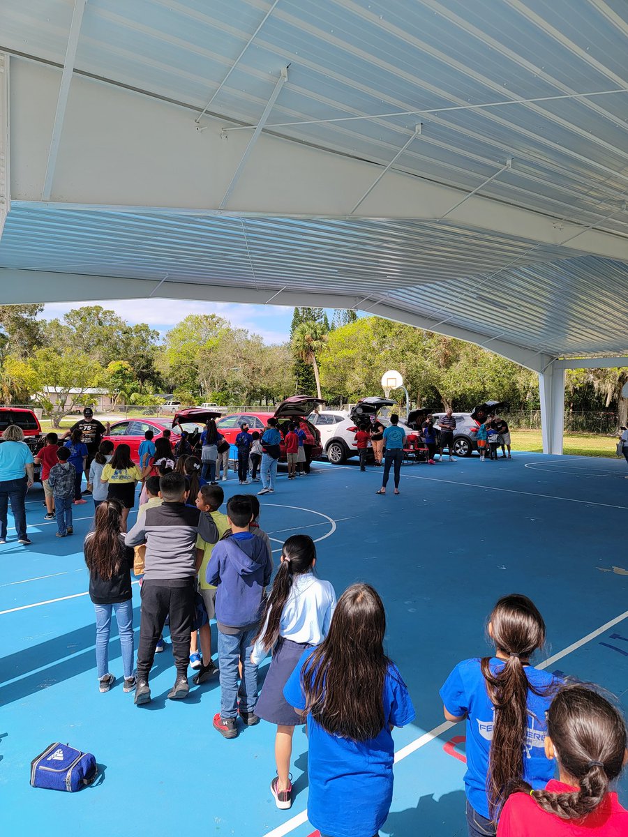 MrsHuber(Singewald) tweet media