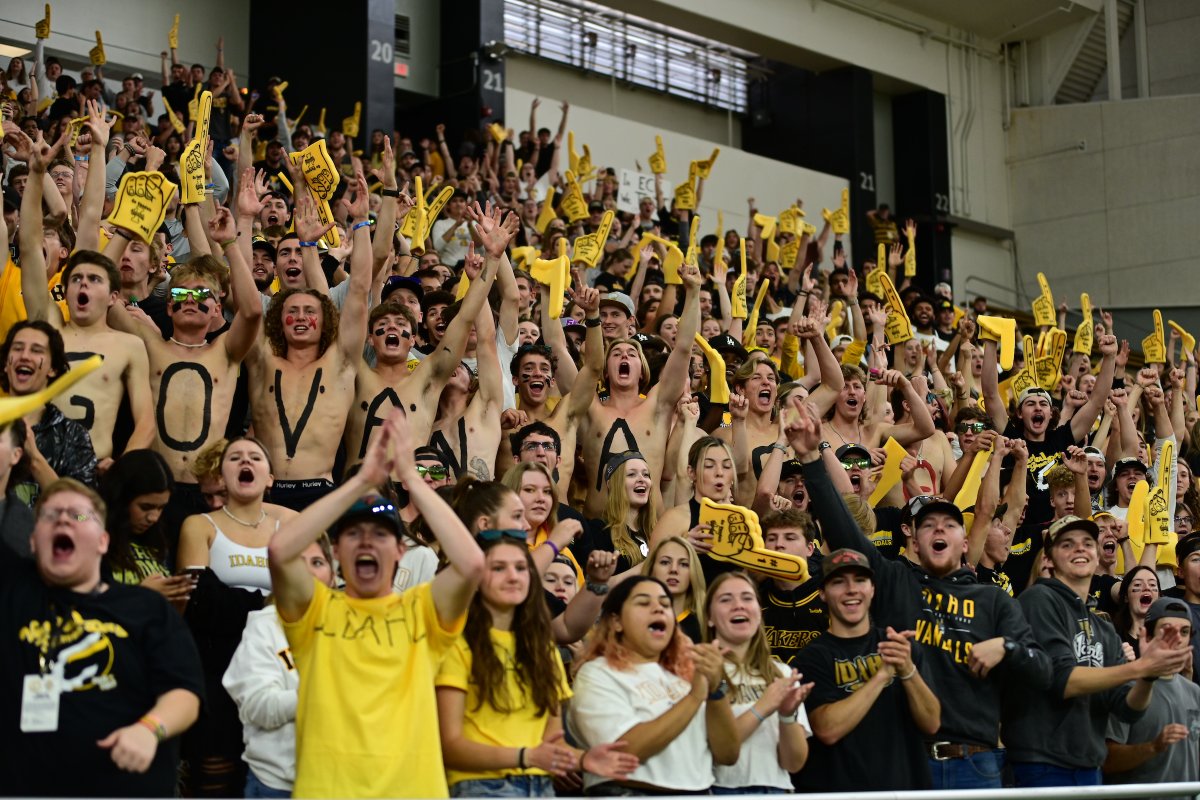 uidaho's tweet photo. Are we ECK-cited for @VandalFootball Game Day tomorrow? Oh, hECK yeah we are! @Coach_Eck #GoVandals ✌️🆙 https://t.co/Bly7L2bEmz