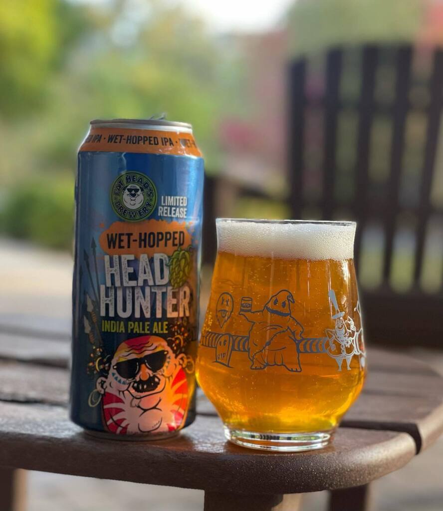 dewaddle's tweet photo. Changing leaves, nights by the fire, shorts with hoodies, Halloween and wet-hopped beers. It truly is the best season of them all. #fall #fallisthebestseason #craftbeer #beerstagram #russcups #halloween #fatheads #wethoppedheadhunter https://t.co/pEaHsUUi3w https://t.co/MCj2Y4aDNc